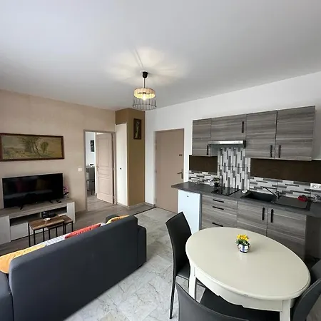 Lejlighed Spacious Flat Close To The Railway Station